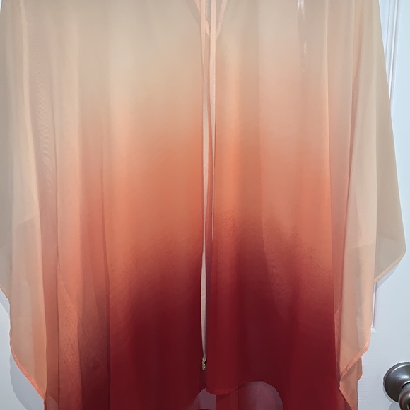 Sheer ombré blouse- plus size - Picture 3 of 7